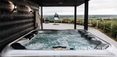 Outdoor Wellness mit Whirkpool Outdoor Wellness mit Whirkpool